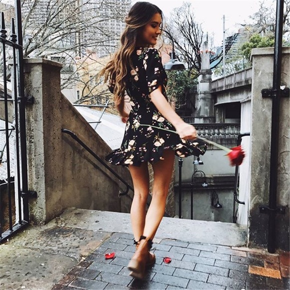 LAST ONE! Floral Black V Neck Dress Summer Boho - Picture 5 of 8